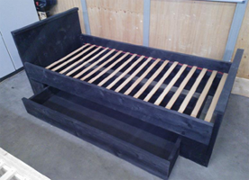 steigerhouten bed